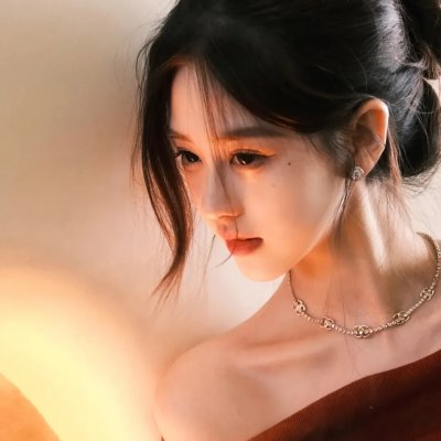 鸡蛋头与蛋糕妹