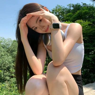 拿针的女孩